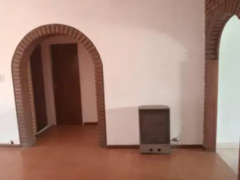Casa en Venta en Belen de Escobar, USD 190.000