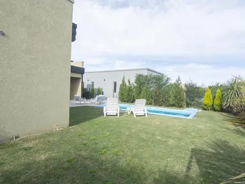 Casa en Venta en Pilar del Este - San Ramón, USD 189.000