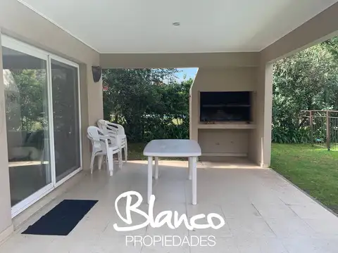 Casa en Alquiler Temporal en Ayres De Pilar, USD 4.500