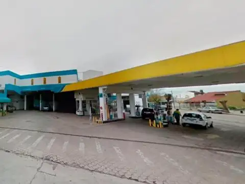 Importante propiedad comercial, en esquina de Distito E3, a metros de Av. Champagnat.