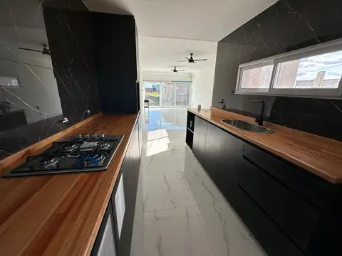 VENTA CASA A ESTRENAR AMPLIA Y LUMINOSA