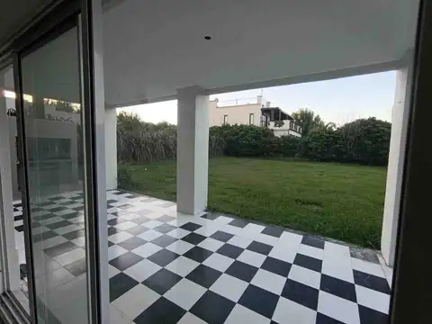 Casa en Alquiler A Estrenar