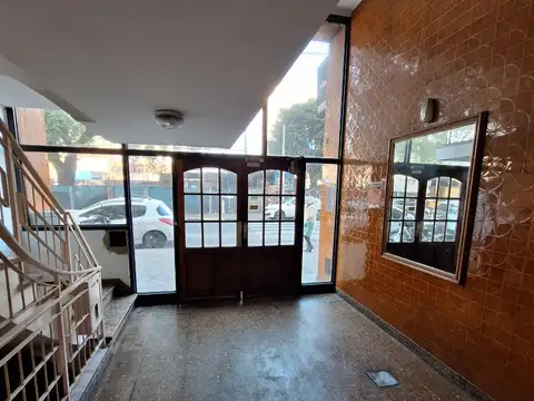 Departamento en Alquiler en Ramos Mejia, $ 350.000