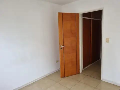 Departamento en Alquiler en Haedo Sur, $ 500.000