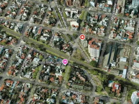 Cochera en venta - 10Mts2 - Lomas de Núñez
