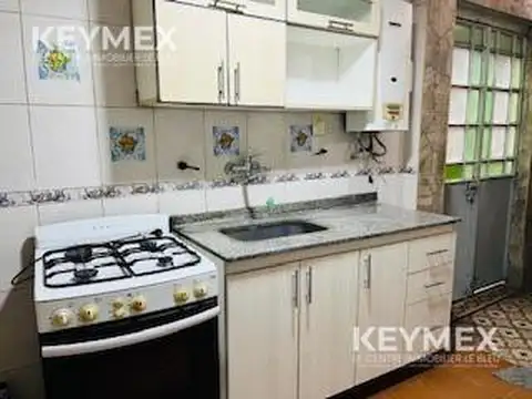 Depto Tipo Casa en Venta 70 años