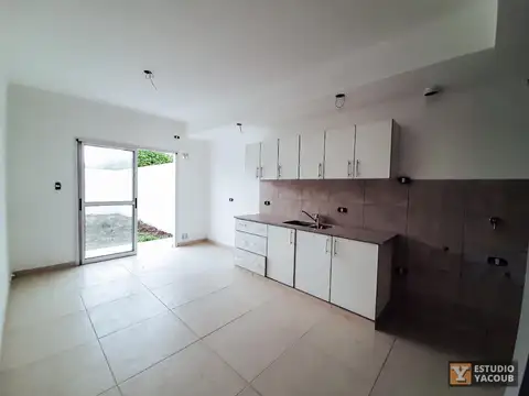 Depto Tipo Casa en Venta en San Carlos, USD 80.000