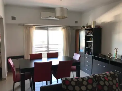 Pierres 23 , Piso 7
