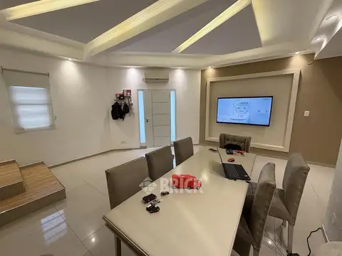 PH S/EXP Y C/ENTR INDEP EN PILCOMAYO AL 700 - TODO A NUEVO GRAN TERRAZA CON PARRILLA QUINCHO