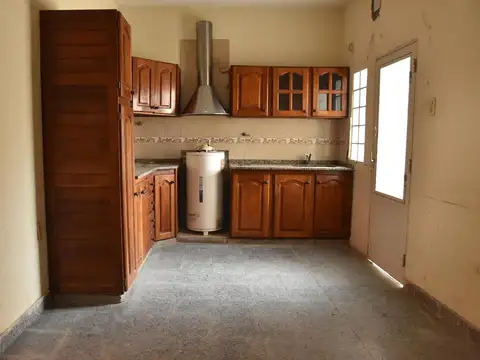 Italia  al 2972- VENTA | Casa de 3 dormitorios con cochera | Apta Crédito | Barrio España y Hospitales