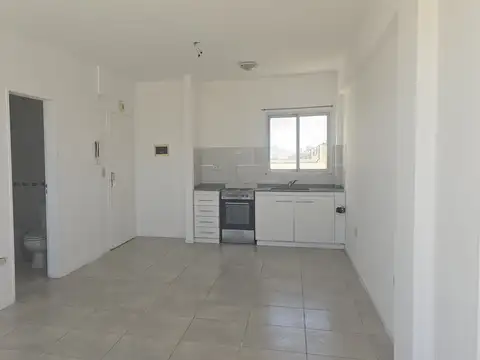 2 ambientes al frente, muy luminoso, EXPENSAS INCLUIDAS.