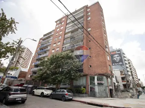 Venta apto 4 dormitorios, 3 baños y 2 cocheras