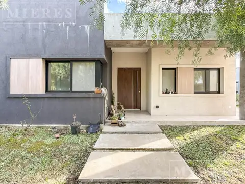 Casa en alquiler en San Ramiro, Pilar del Este, Calle Torra 2814