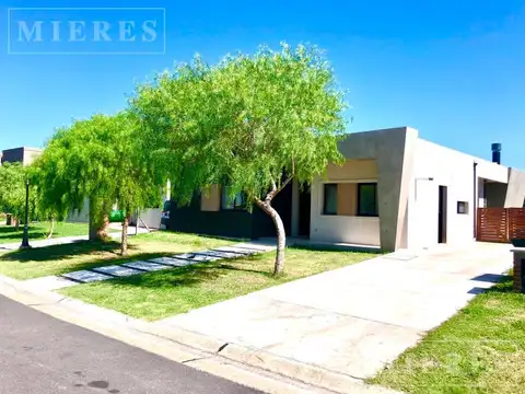 Casa en alquiler en San Ramiro, Pilar del Este
