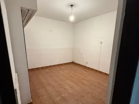 Depto Tipo Casa 3 ambientes con 2 baños