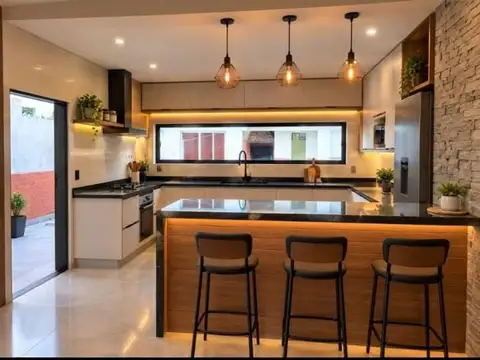 Casa en Venta con 1 cochera
