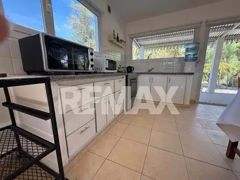 VENTA CASA CON PILETA Y BIOSFERA EN LAS GRUTAS