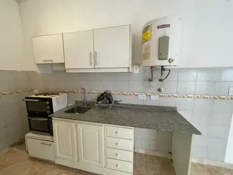 Avenida Lisandro De La Torre 4400, Piso 0