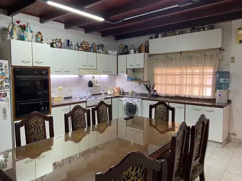 Casa en venta 4ambientes excelente oportunidad, Moreno