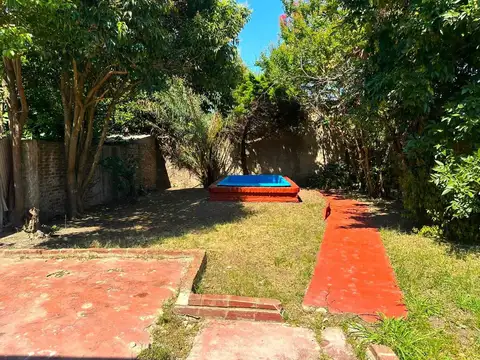 Casa en Venta con 3 cocheras