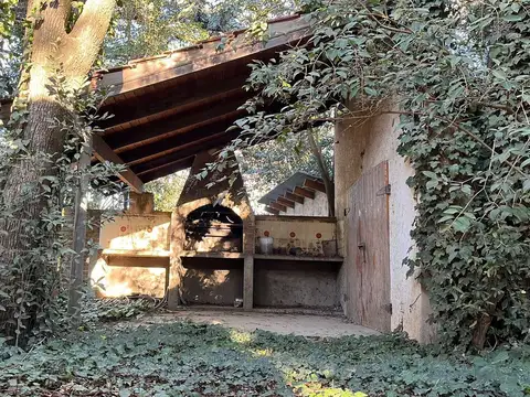 Casa En Venta Sierra De La Ventana 2 Dormitorios Con Amplio Parque