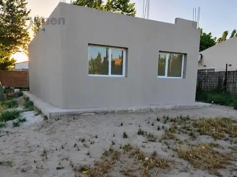 Casa en Venta en Plottier, USD 132.000