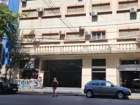 Monoambiente de 25 m² con cocina integrada y baño completo – Excelente ubicación