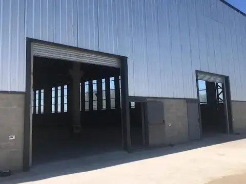 Nave Industrial 1900 m2  Autovía RP5 Cordoba - Alta Gracia