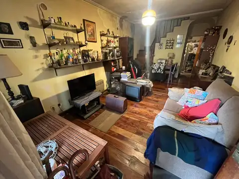 Se vende casa con dos dormitorios en Olivos