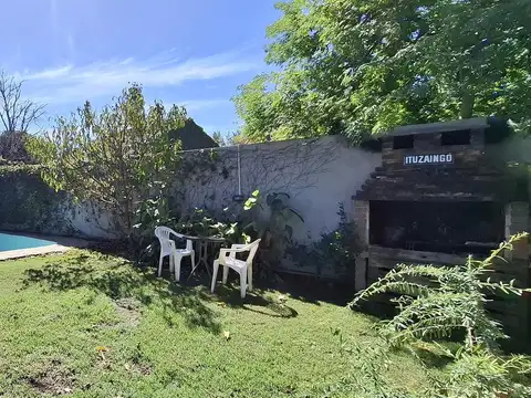 Casa en Venta, 5 ambientes, Villa Ballester, con parque y pileta