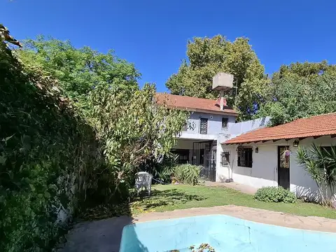 Casa en Venta con 1 cochera