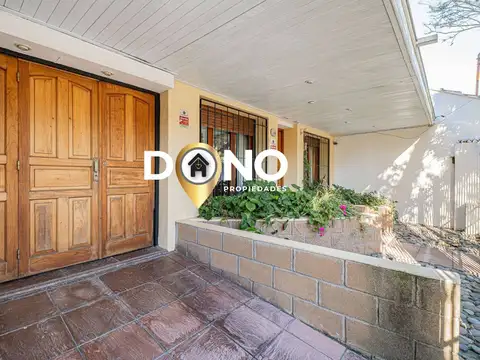 Casa 5 ambientes con 3 baños