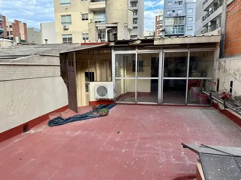 Guayaquil 800, Piso PB