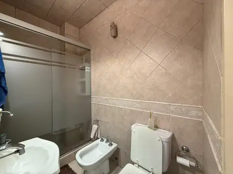 VENTA - Casa de 3 dormitorios con jardin