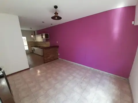 Depto Tipo Casa en Alquiler de 2 dormitorios