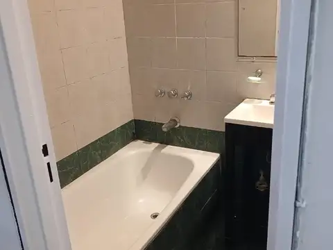 Departamento Monoambiembre en Alquiler, muy Luminoso.