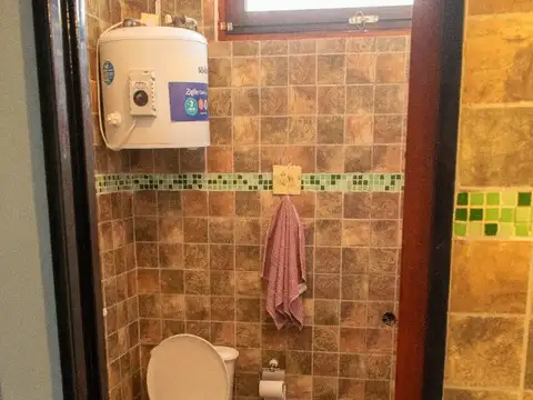 Casa de cinco ambientes en venta en Haedo Sur