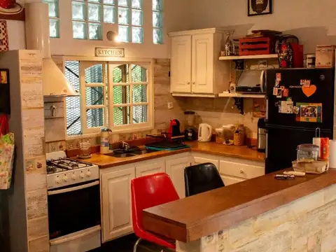 Casa de cinco ambientes en venta en Haedo Sur