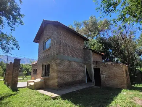 CASA | 3 AMBIENTES - 2 PLANTAS -543M2 DE PARQUE ARBOLADO | MERLO - SAN LUIS