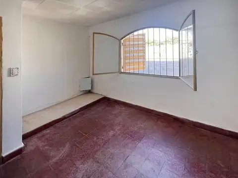 Casa en Alquiler con 1 cochera