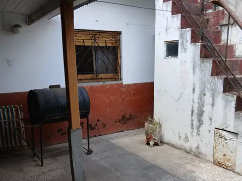 Depto Tipo Casa en Venta en Temperley, USD 42.000