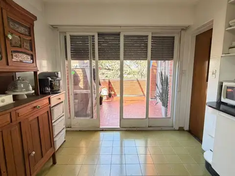 Depto Tipo Casa 4 ambientes con 2 baños