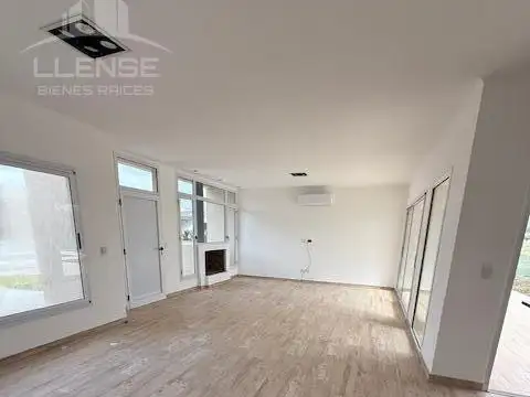 Casa en Alquiler de 3 dormitorios