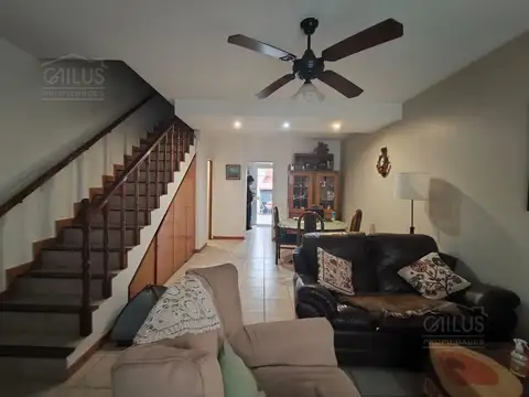 Depto Tipo Casa en Venta 25 años