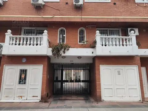 PH en Venta, en Almagro (Agrelo al 3500) de 5 amb