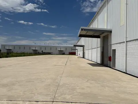 Galpon en Alquiler 100  mts Fondo