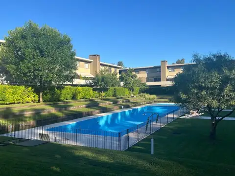 Departamento en Venta en Bosque Alto, USD 160.000