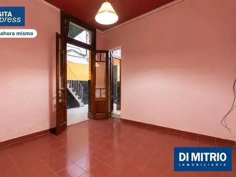 Depto Tipo Casa en Venta 100 años
