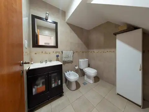 VENTA CASA  4 amb EN ITUZAINGO