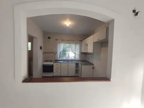 Depto Tipo Casa 4 ambientes con 2 baños